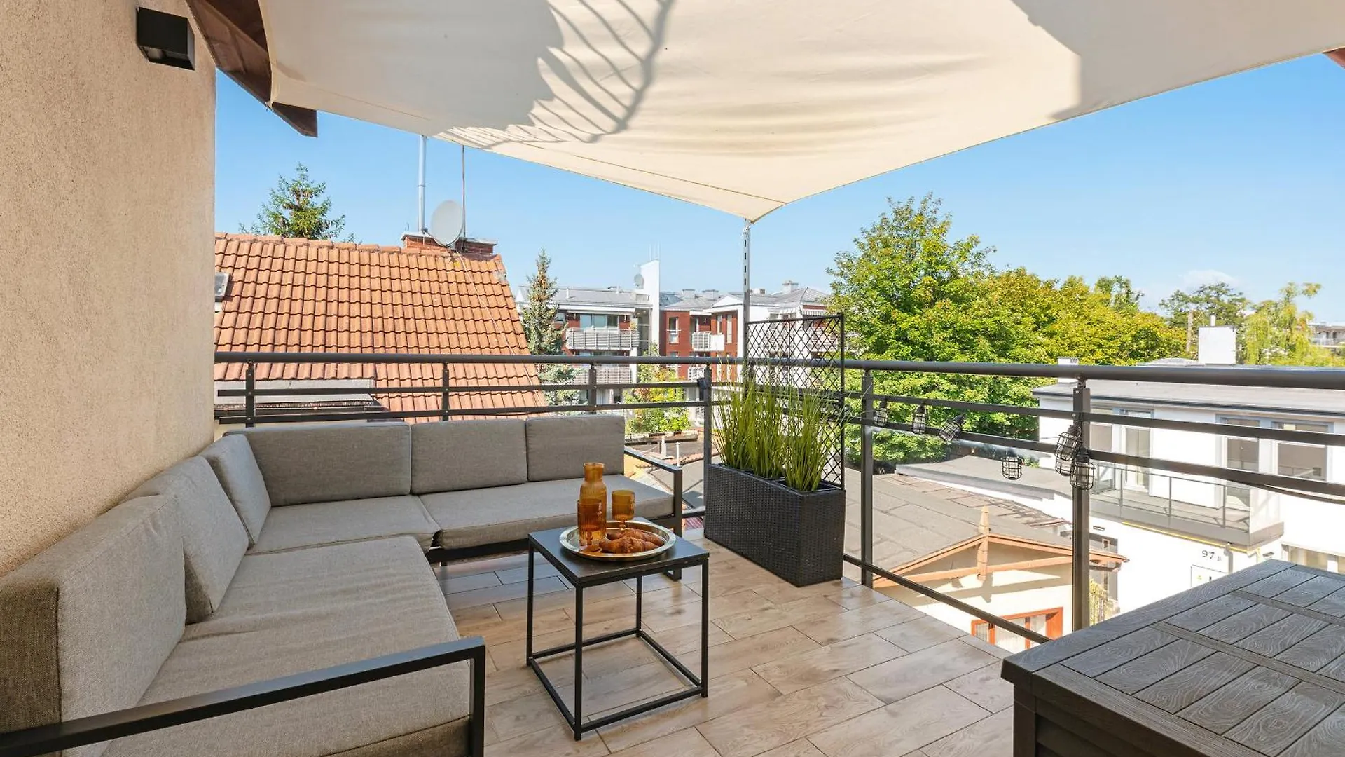 Sopot Beach & Park Penthouse By Downtown Apartments